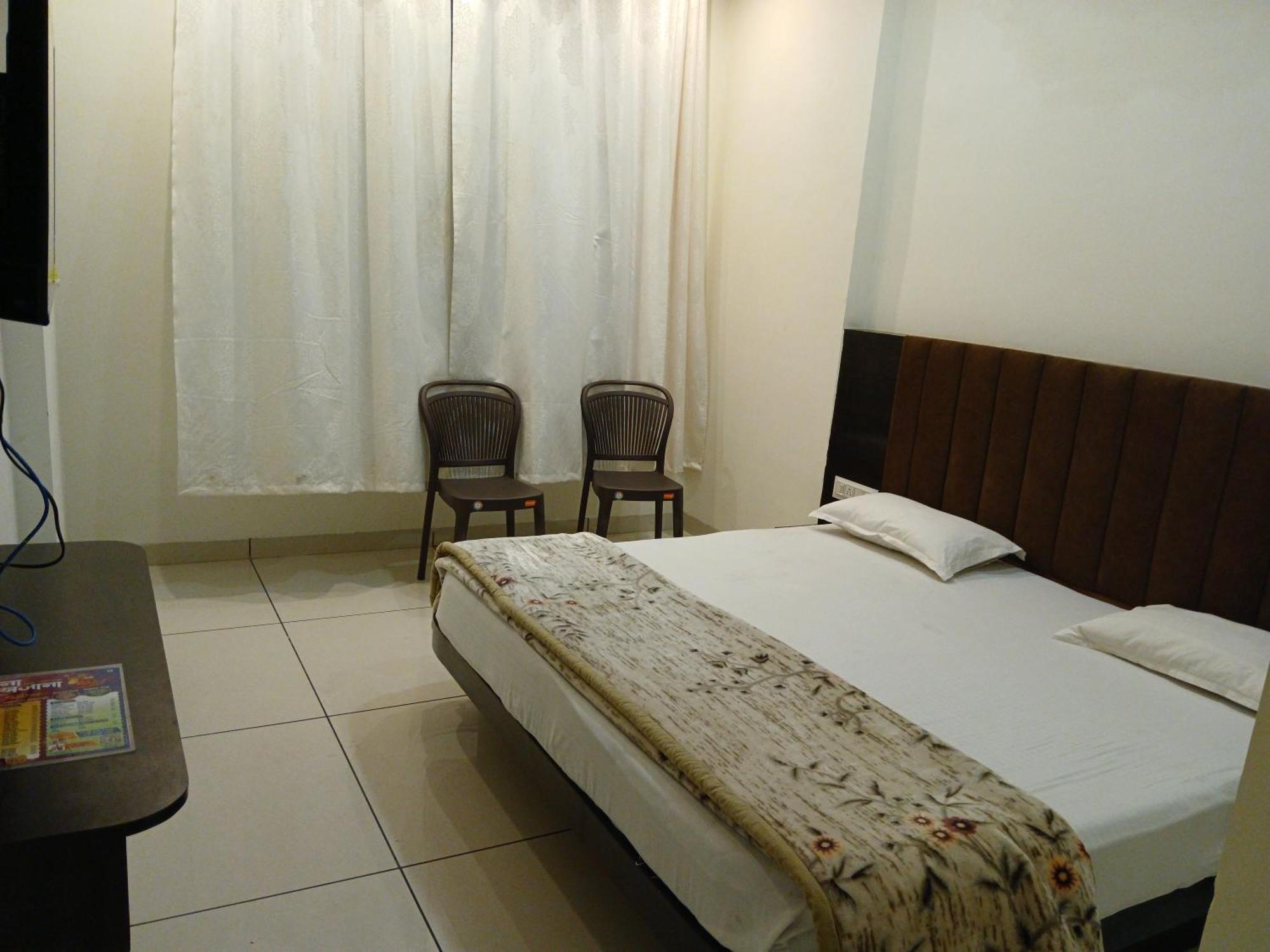 Hotel Jyoti Shree Udždžain Exteriér fotografie